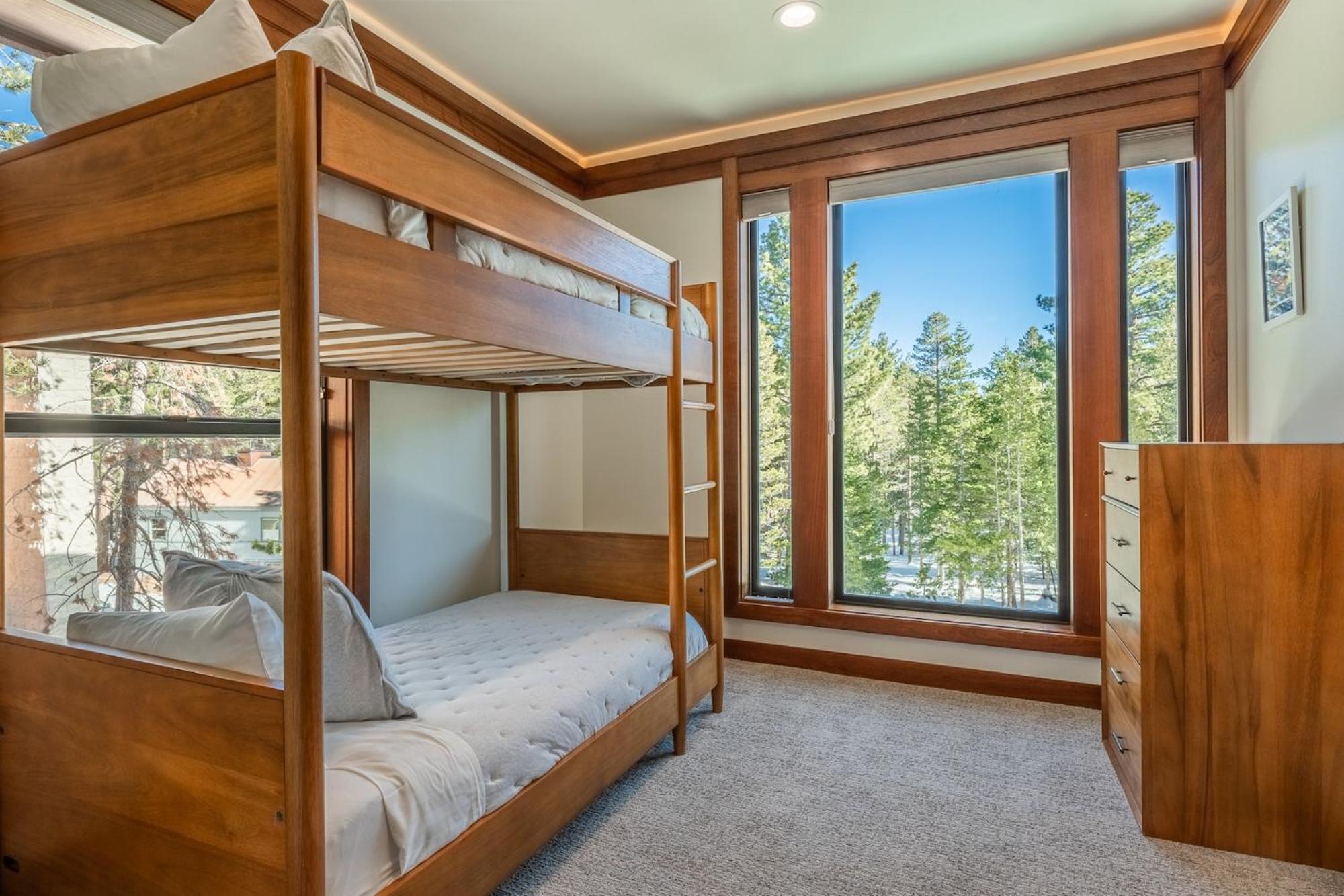Holiday home Obsidian 210 *